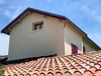 Novela Façades