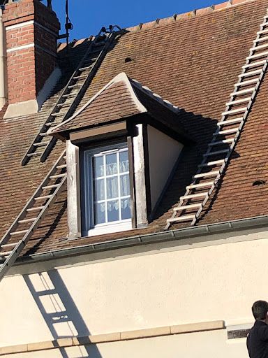 Couverture Peinture, Maçonnerie Travaux D’intérieur, et Clôture