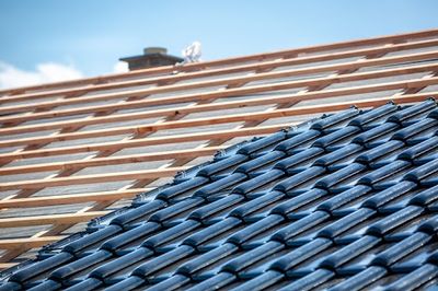 Entreprise Mw Rénovation - Couvreur 92 - Isolation - Nettoyage Toiture - Pose de Velux