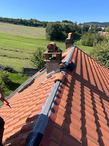 Em Couverture -couvreur-zingueur-clermont-ferrand