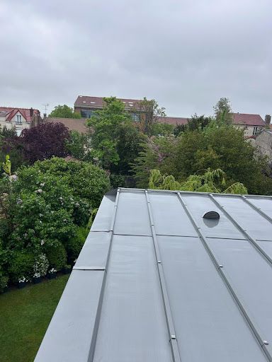 Mace Couvreur 91 – Expert en Toiture, Isolation & Gouttières | Nettoyage & Urgence Fuite