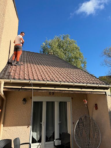 Left Couverture, Roofer, Essonne 91, Waterproofing, Roofing, Carpenter, Roof Moss Removal, Zinc Work, Guttering