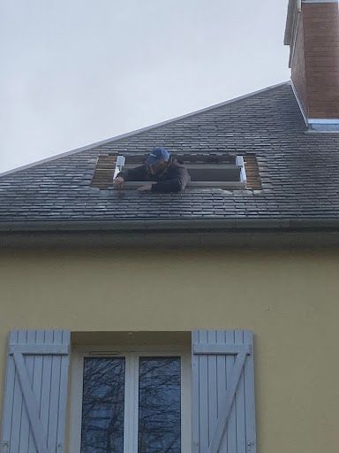 Ets Ghecham Couvreur Évron Mayenne : Démoussage Étanchéité Toiture, Charpentier, Façade, Maçonnerie