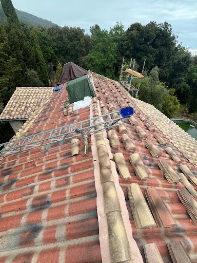 Couvreur Frejus Chris Toiture & Fils