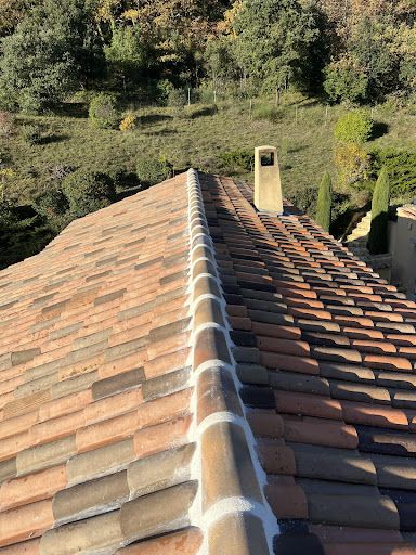 Votre Couvreur Spécialiste Toiture - Artuiles & Toits