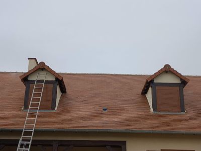 Artisan Couvreur William Couverture 58 Peinture Ravalement Façade Démoussage Réparation Toiture Pose Gouttière Nièvre Nevers