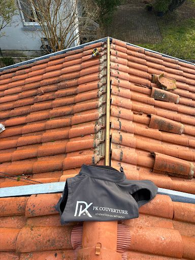 Pk Couverture : Couvreur, Charpentier, Zingueur , Menuisier, Dépannage D’urgence