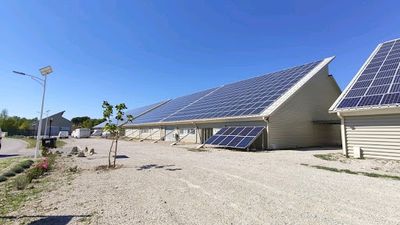 Lumi In - Eclairage Public Solaire et Bornes de Recharge Pour Véhicules Électriques