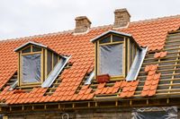 Couvreur Lucé - Démoussage Toiture - Peinture Toiture et Facade