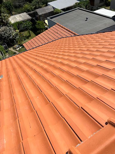 Couvreur Zingueur Nantes Réparation Toiture Nettoyage Étanchéité Fuites Toiture 44 Loire-atlantique