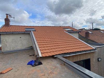 Hognon Couverture Couvreur Nantes 44 Urgence Fuite , Nettoyage Toiture .