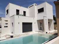 Toms Façade