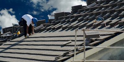Couvreur Orthevielle : Expertise Zinguerie - Toiture Bosseaux - Démoussage Toit - Réparation Fuite Toit