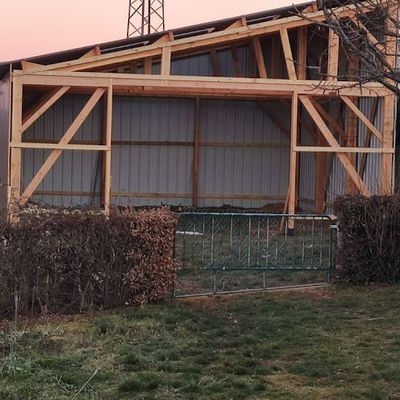 Sarl Lou Fustiers, Jouve Vincent ( Charpentier Couvreur )