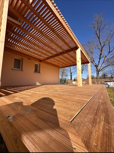 Jm Construction Bois - Charpente,ossature Bois, Couverture. Réalisation Maison Bois, Carport, Pergola, Terrasse - Salles
