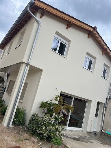 Tunc Iso Façades
