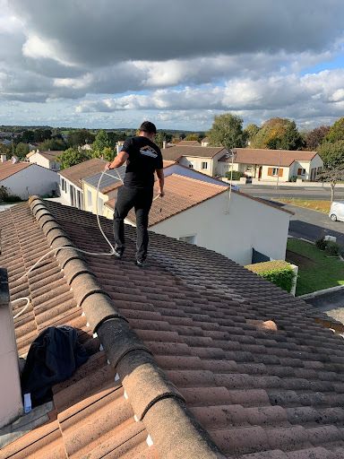 Dms Renov Habitat Couvreur Recherche de Fuite Nettoyage Traitement Peinture Toiture Façade Cholet