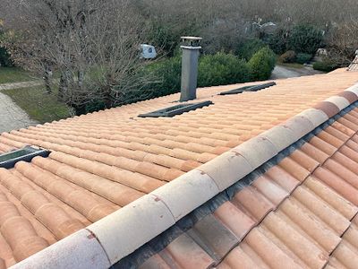 Rénove Toiture 07 - Couvreur Ardèche : Réparation Nettoyage Démoussage Imperméabilisation Dépannage Couverture Aubenas