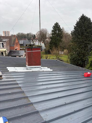 Couvreur Lk - Travaux de Couverture Dans le 02 - Réparation Étanchéité Nettoyage Toiture Ramonage Aisne Saint-quentin