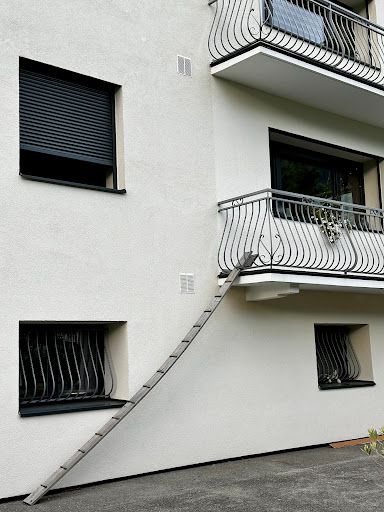 Deco Facade 74
