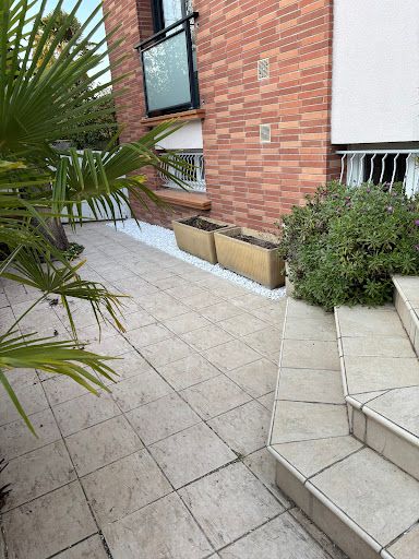M.j Façades