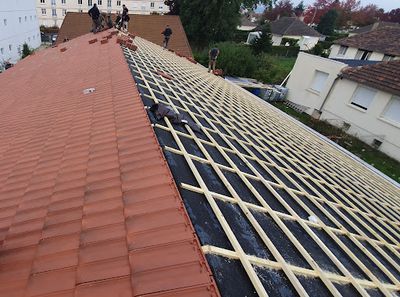 Bogey Renovation : Couvreur - Fuite Toiture - Nettoyage Toiture - Travaux de Peinture