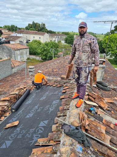 Couvreur Rudy Saint d'Angely.le Spécialiste de la Couverture Saintes Niort Rochefort et Ses Alentours Peintre en Bâtiment