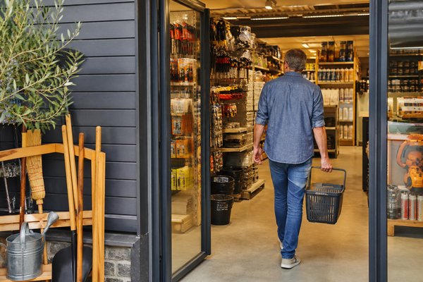 Weldom accélère : nouveaux magasins et titre de meilleure chaîne de bricolage 2027